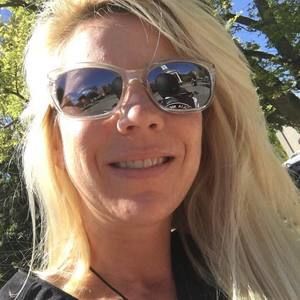 Meet your Posher, Lea